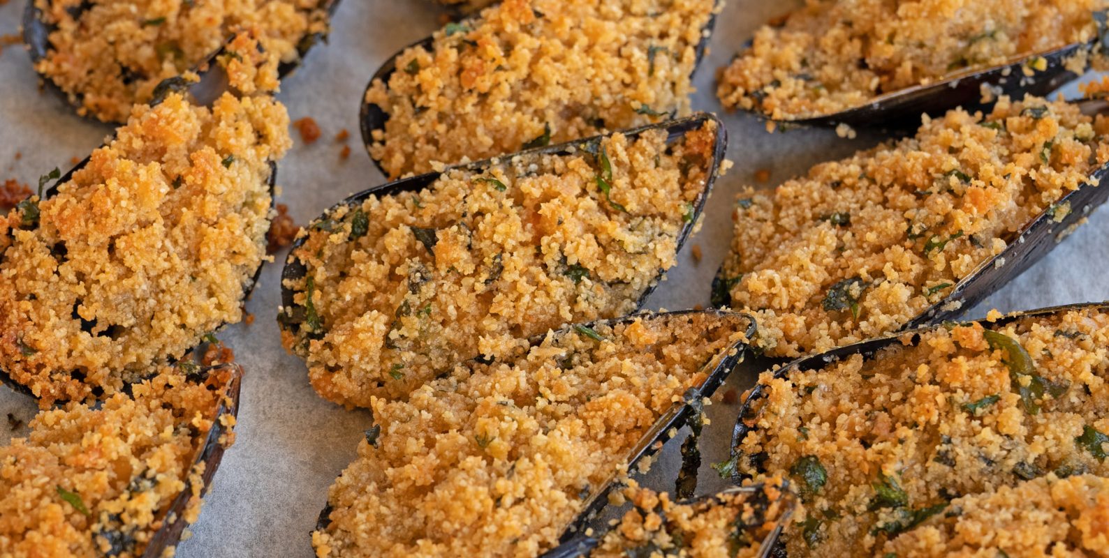 Cozze gratinate alla siciliana, ricetta di casa Agromonte